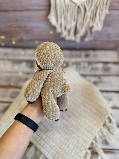 Crochet Sloth Decor, Handmade Sloth Plush Keepsake, Jungle Shelf Decor, Sloth Lover Gift, Cute Animal Collectible