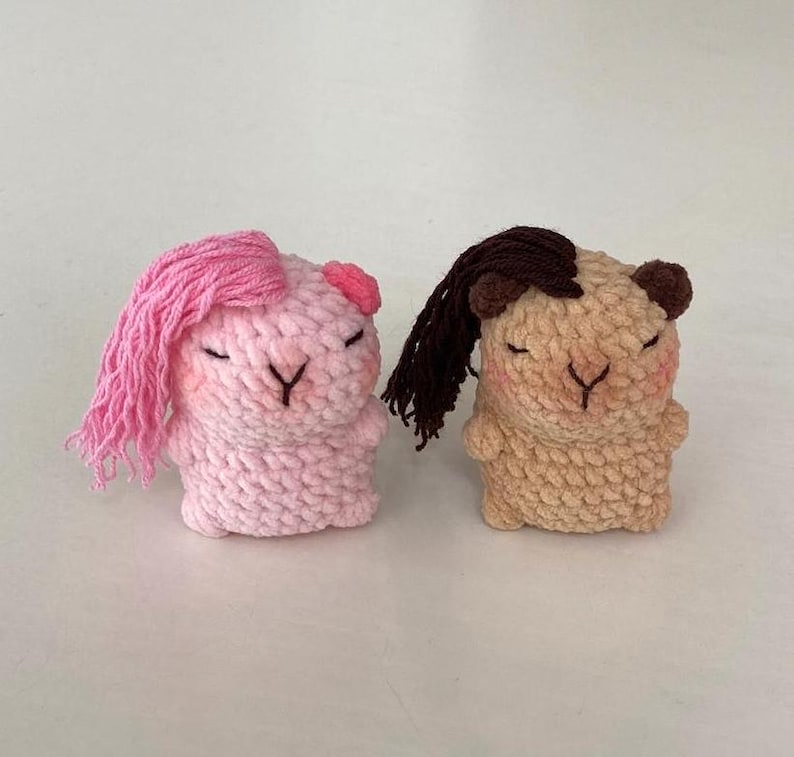 Crochet Capybara With Long Hair Keychain, Amigurumi Capybara, Crochet Funny Capybara Plush Toy Keychains, Mini Couple Capybara Cute Gifts