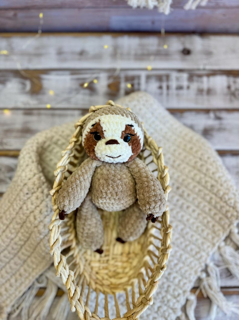 Crochet Sloth Decor, Handmade Sloth Plush Keepsake, Jungle Shelf Decor, Sloth Lover Gift, Cute Animal Collectible