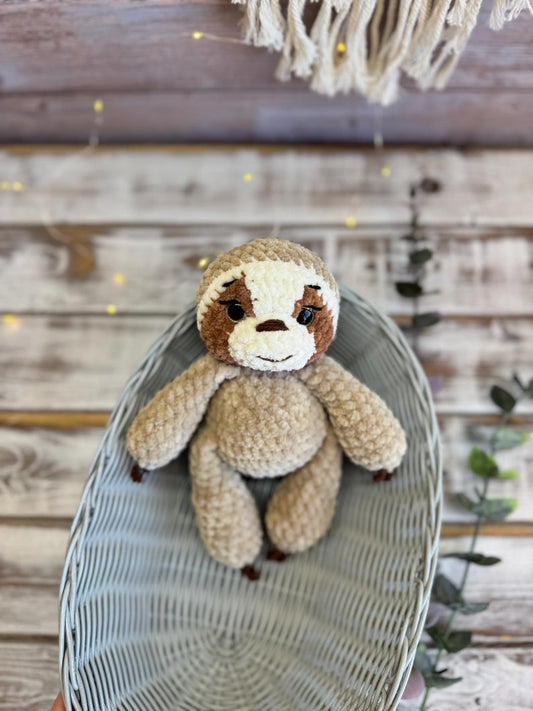 Crochet Sloth Decor, Handmade Sloth Plush Keepsake, Jungle Shelf Decor, Sloth Lover Gift, Cute Animal Collectible