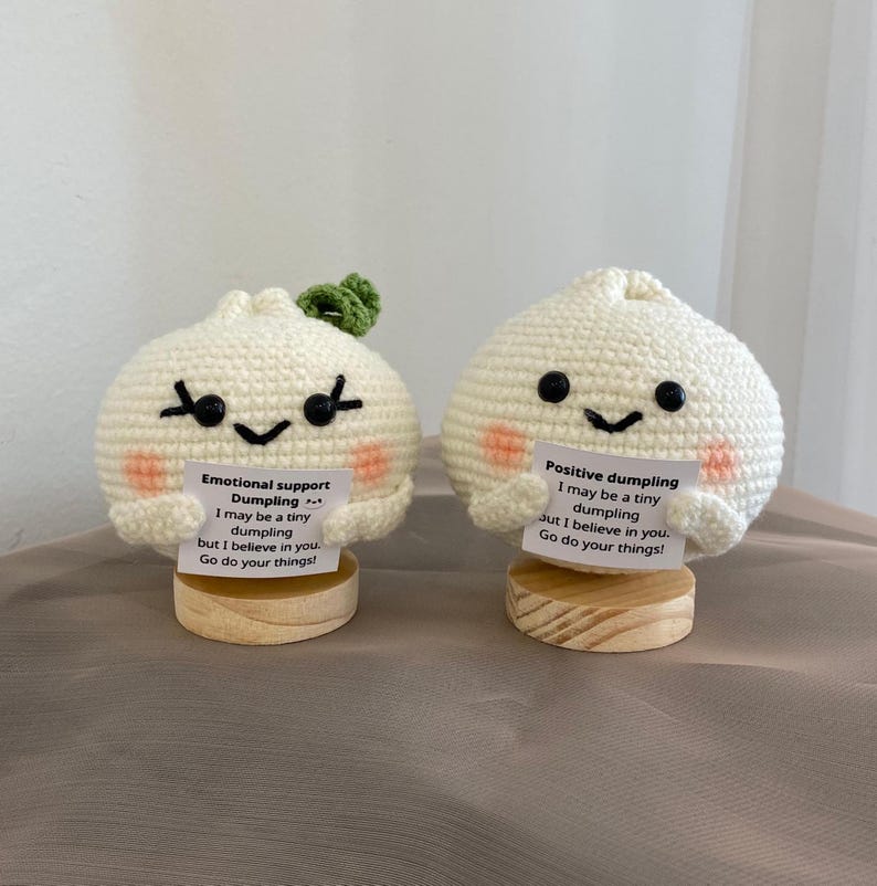 Funny Positive Dumpling, Knitted Dumpling Toy With Positive Card, Cute Wool Inspirational Dumpling Crochet Food Doll Cheer Up Gifts