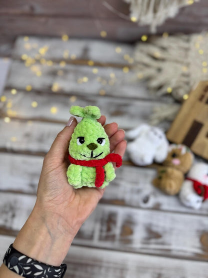 Christmas сar charm rear view mirror / Santa Claus Grinch Snowman Gingerbread man Deer crochet car hanger decor / Christmas gift