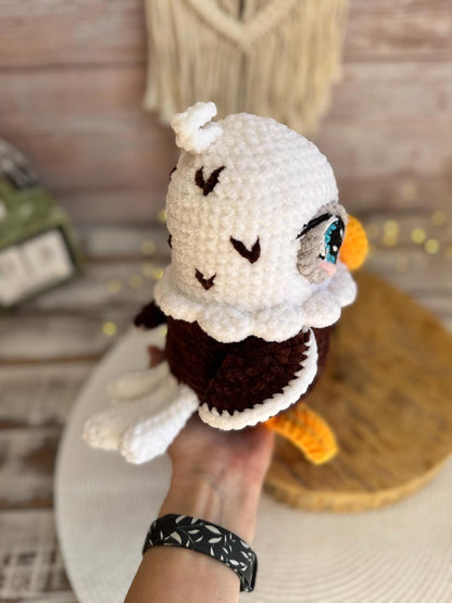 Crochet Bald Eagle Amigurumi Figure, Handmade Eagle Decor, Patriotic Collectible, USA Gift, Bird Lover Gift