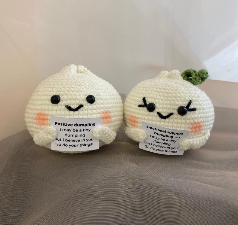 Funny Positive Dumpling, Knitted Dumpling Toy With Positive Card, Cute Wool Inspirational Dumpling Crochet Food Doll Cheer Up Gifts
