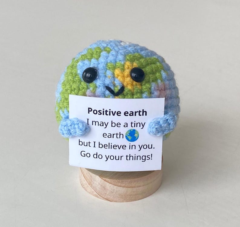 2PCS Crochet Supportive Sun/Earth, Positive Sun, Positive Earth, Cute Desk Accessory, Coworkers Gift, Cheer Up Gift, Birthday Gifts