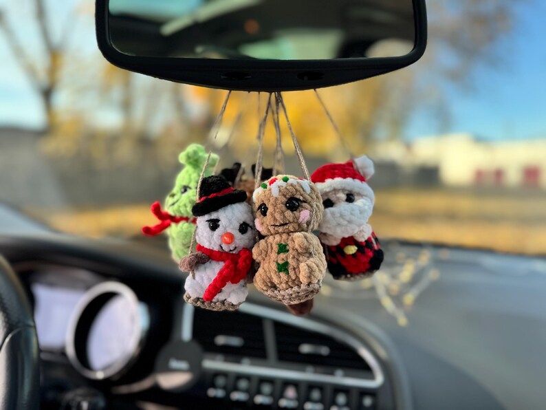 Christmas сar charm rear view mirror / Santa Claus Grinch Snowman Gingerbread man Deer crochet car hanger decor / Christmas gift