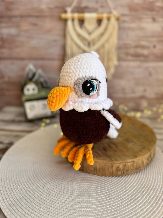 Crochet Bald Eagle Amigurumi Figure, Handmade Eagle Decor, Patriotic Collectible, USA Gift, Bird Lover Gift