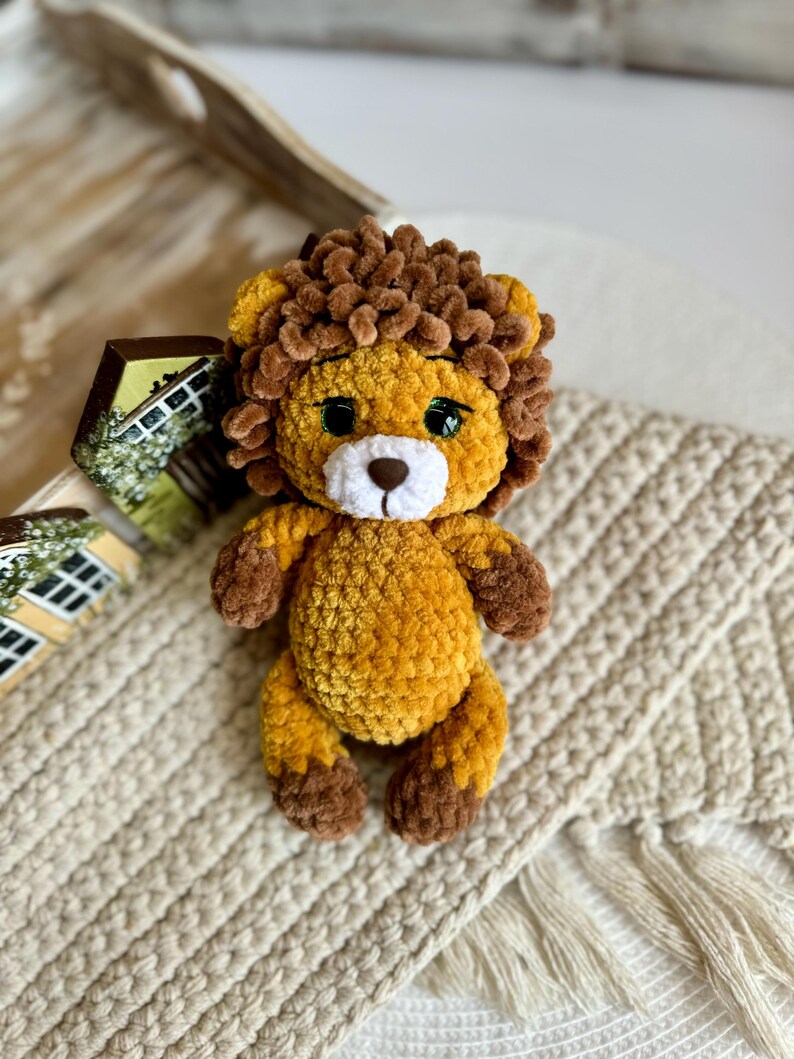 Personalized Lion Decor, Custom Name Crochet Lion Ornament, Safari Animal Collectible, Handmade Shelf Decor, Lion Lover Gift