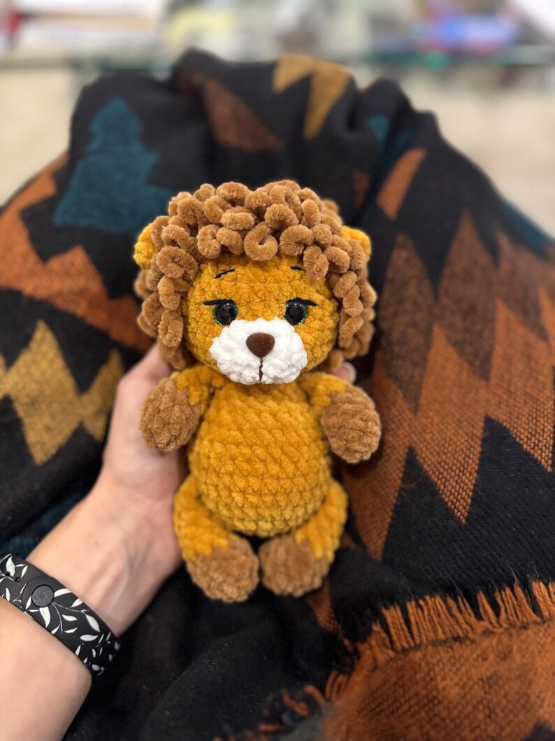 Personalized Lion Decor, Custom Name Crochet Lion Ornament, Safari Animal Collectible, Handmade Shelf Decor, Lion Lover Gift