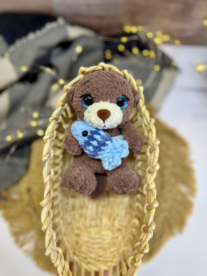 Crochet Otter Plush with Fish, Handmade River Otter Decor, Cute Woodland Animal, Amigurumi Keepsake, Otter Lover Gift