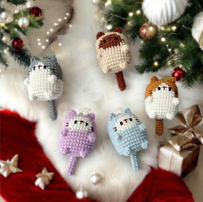 Crochet Cat Keychain: Handmade Cotton Amigurumi Keyring