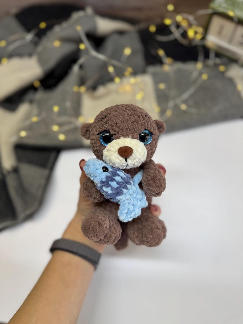 Crochet Otter Plush with Fish, Handmade River Otter Decor, Cute Woodland Animal, Amigurumi Keepsake, Otter Lover Gift