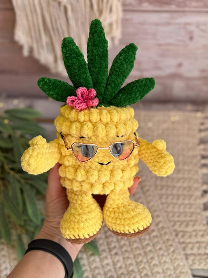 Crochet Pineapple Kitchen Decor, Handmade Pineapple Ornament, Tropical Fruit Collectible, Shelf Decor, Funny Housewarming Gift