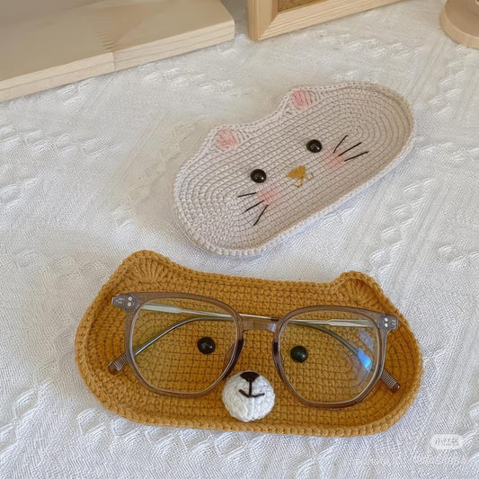 Crochet Bear Glasses Holder: Acrylic Eyeglass Tray