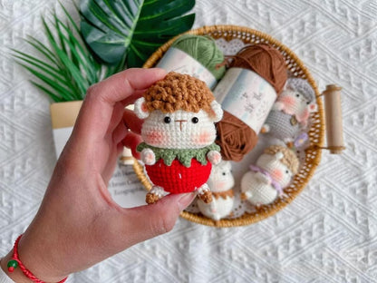 Handmade Crochet Sheep Keychain: Kawaii Amigurumi Plush Bag Charm