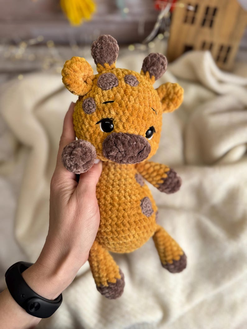 Crochet Giraffe Plush, Amigurumi Safari Animal, Handmade Giraffe Gift, Jungle Animal Decor, Zoo Lover Gift, Wildlife Keepsake