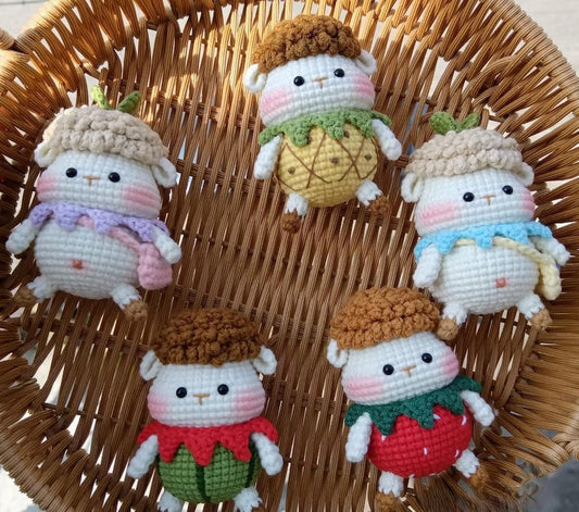 Handmade Crochet Sheep Keychain: Kawaii Amigurumi Plush Bag Charm