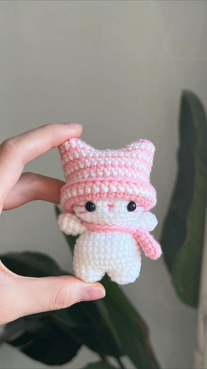 Crochet Cat Keychain: Handmade Amigurumi Beanie Cat Keyring