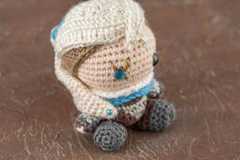 Valorant Sova Keychain, Valorant Sova Plushie, Valorant Sova Crochet Doll, Amigurumi Sova, Sova Figure, Sova Desk Figure