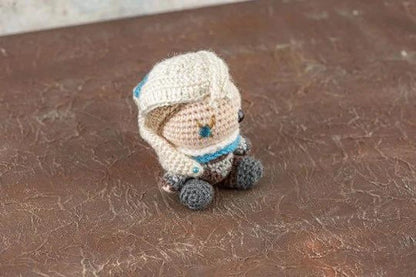 Valorant Sova Keychain, Valorant Sova Plushie, Valorant Sova Crochet Doll, Amigurumi Sova, Sova Figure, Sova Desk Figure