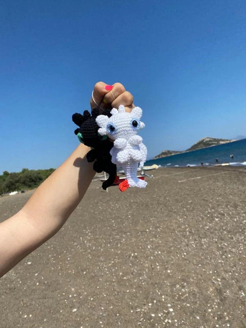 Toothless Dragon Crochet, Toothless Dragon Plushie, Night Fury, Light Fury,HTTYD,How To Train Your Dragon,Toothless Keychain,ToothlessFanArt