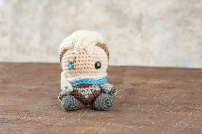 Valorant Sova Keychain, Valorant Sova Plushie, Valorant Sova Crochet Doll, Amigurumi Sova, Sova Figure, Sova Desk Figure
