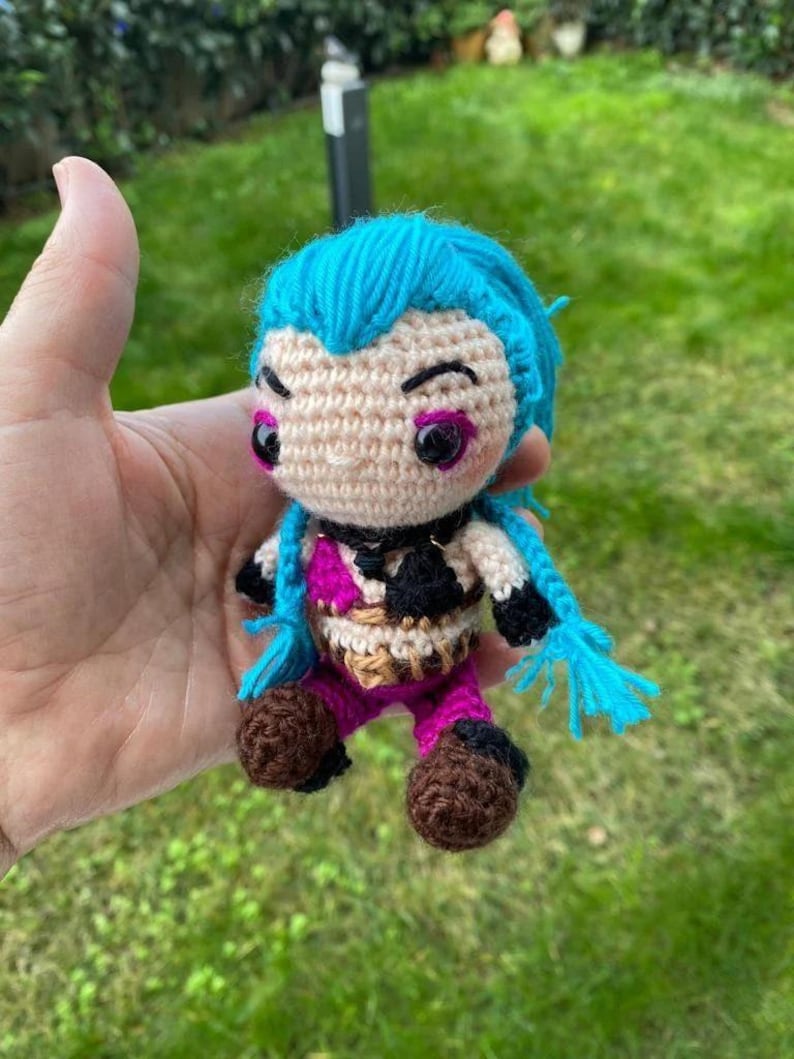 Arcane Jinx Crochet Plushie, League of Legends Doll, Personalized Keychain