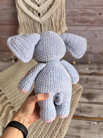 Crochet Elephant Decor, Handmade Elephant Keepsake, Safari Animal Decor, Elephant Lover Gift, Woodland Collectible