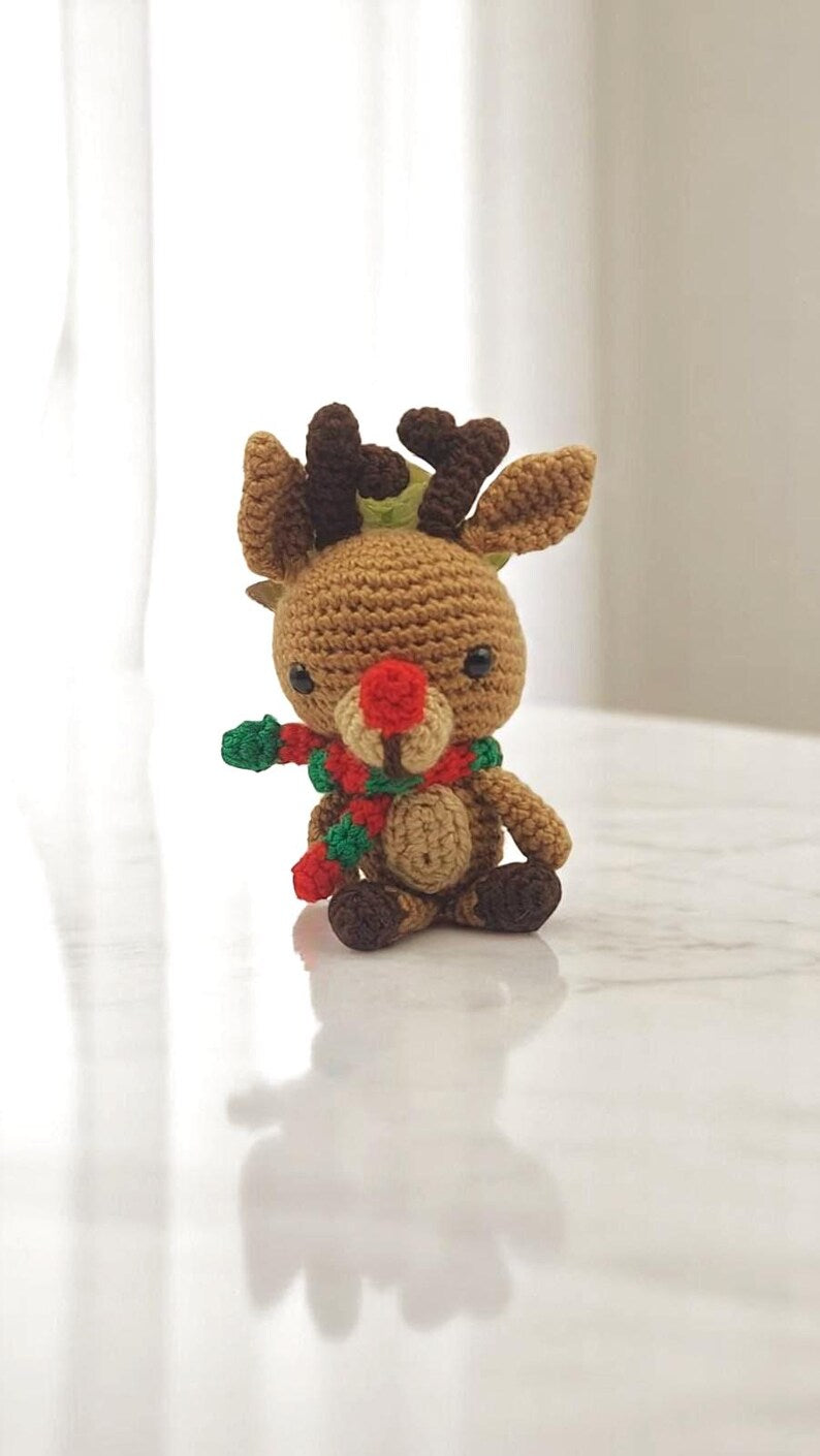 Handmade Christmas Reindeer Amigurumi – Crochet Christmas Decor – Cute Plush Toy – Xmas Gift for Kids & Home Decoration, Christmas Ornament