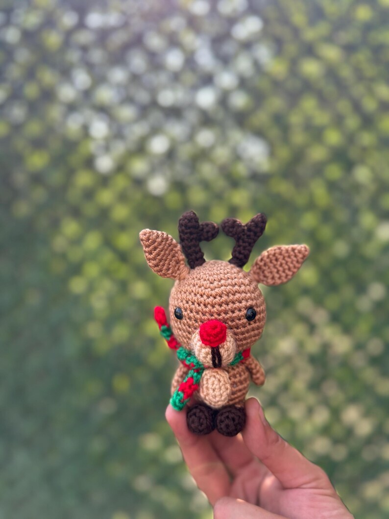 Handmade Christmas Reindeer Amigurumi – Crochet Christmas Decor – Cute Plush Toy – Xmas Gift for Kids & Home Decoration, Christmas Ornament