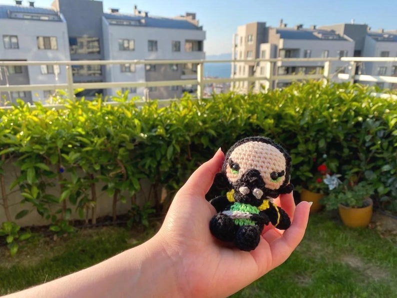 Valorant Viper Crochet Plush, Valorant Viper Keychain, Viper Doll, Amigurumi Viper, Valorant Character, Viper Figure, Viper Desk Figure