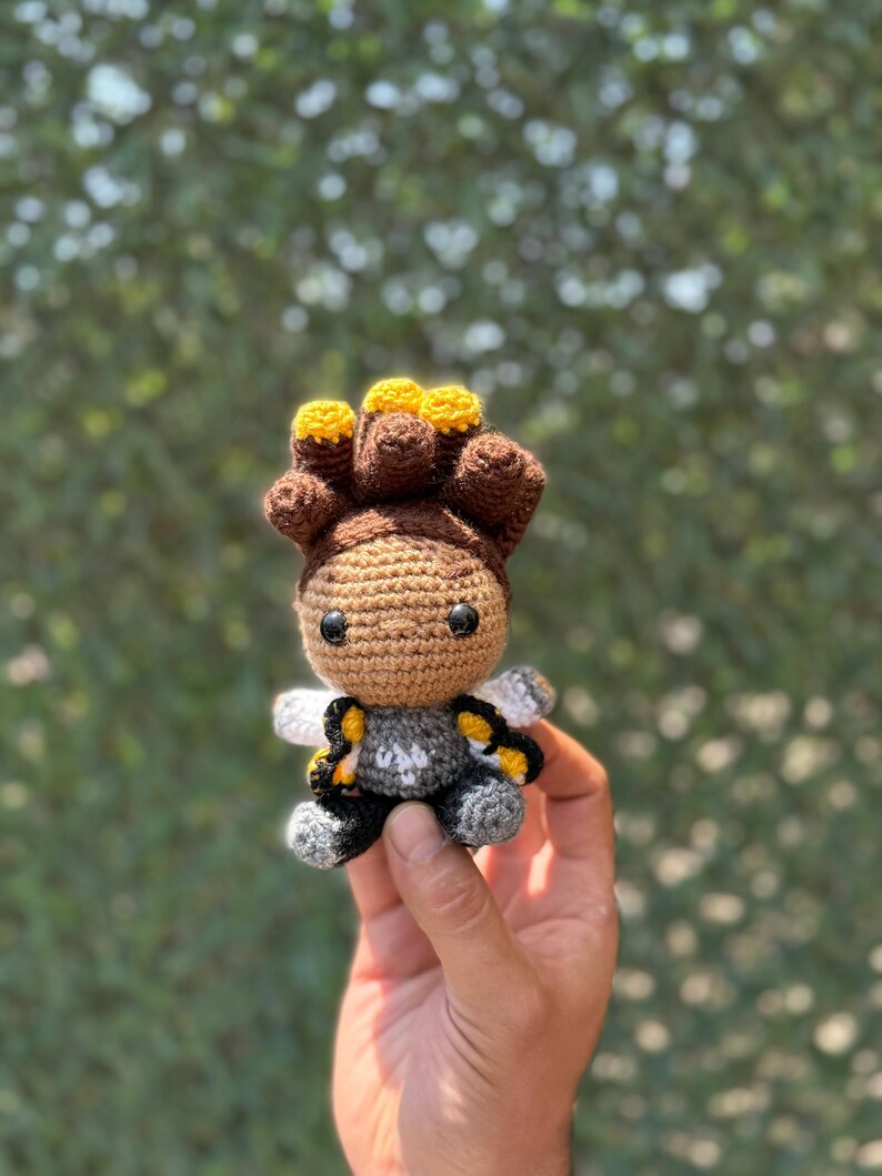 Crochet Valorant Keychain, Phoenix Plush, Phoenix Doll, Amigurumi Phoenix, Valorant Character Phoenix Keychain, Phoenix Figure,Valorant Gift