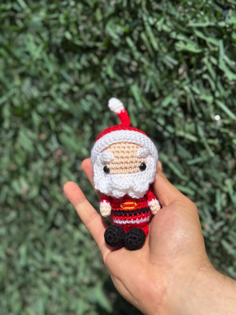 Crochet Christmas Ornaments, Christmas Keychain, Christmas Tree Ornament, Santa Claus Ornament, Santa Claus Keychain, Reindeer Keychain
