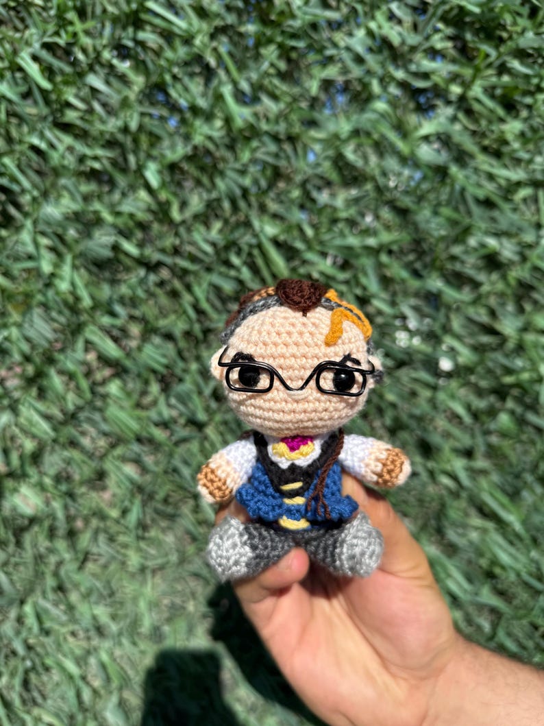 Valorant Chamber Crochet Doll, Valorant Chamber Plushie, Valorant Amigurumi, Valorant Character Chamber, Chamber Figure, Valorant Gift