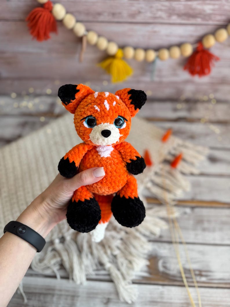 Crochet Fox Amigurumi Figure, Handmade Fox Decor, Woodland Animal Collectible, Forest Decor, Fox Lover Gift