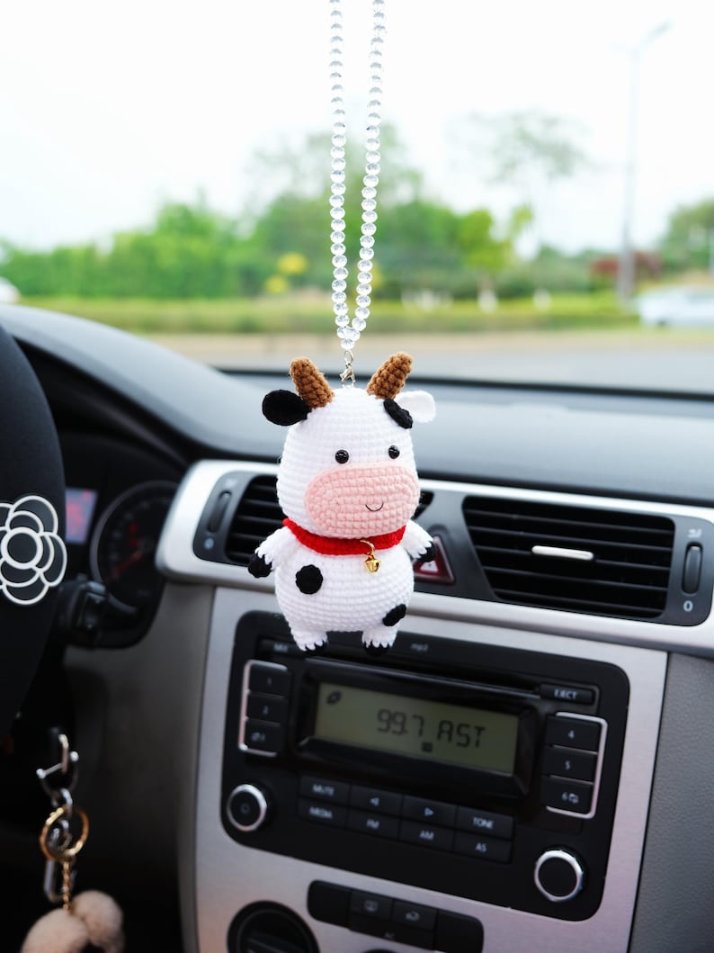 Crochet Cow Car Mirror Hanging Accessory, Cute Smiley Cow Car Rear View Mirror Accessory, Interior Car Accessory for Women/Teens/Couple