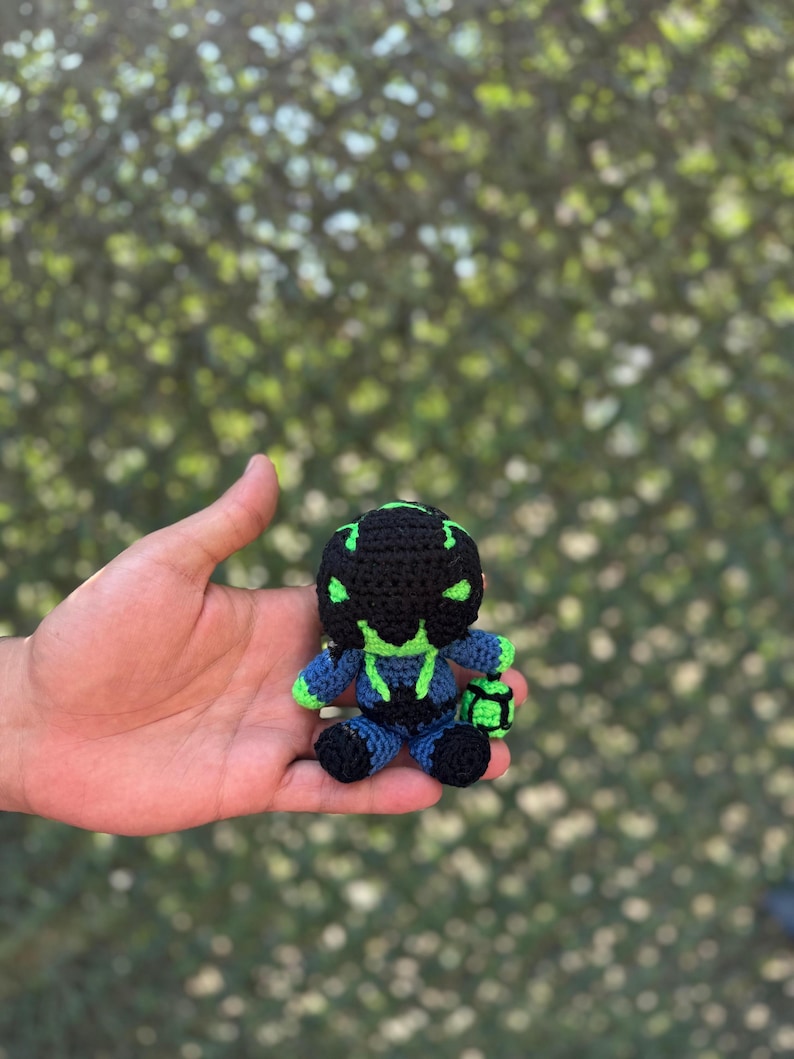 League of Legends Thresh Amigurumi Keychain, LOL, Thresh Plush, Thresh Figure, Thresh, League of Legends Figure, Amigurumi Plush Keychain