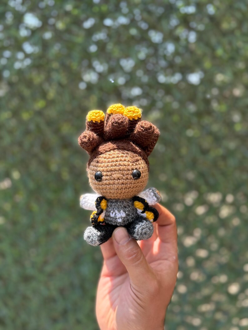 Crochet Valorant Keychain, Phoenix Plush, Phoenix Doll, Amigurumi Phoenix, Valorant Character Phoenix Keychain, Phoenix Figure,Valorant Gift