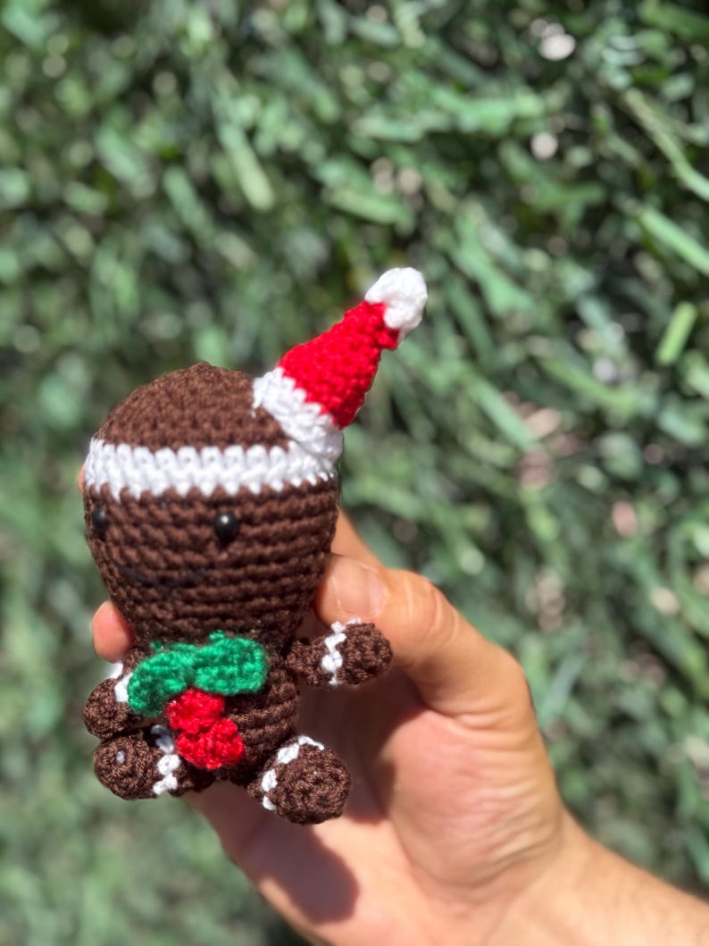 Crochet Christmas Ornaments, Christmas Keychain, Christmas Tree Ornament, Santa Claus Ornament, Santa Claus Keychain, Reindeer Keychain