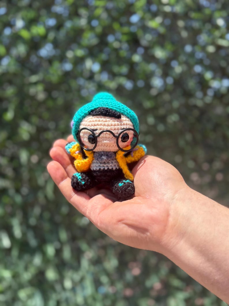 Valorant Killjoy, Valorant Killjoy Plushie, Valorant Killjoy Doll, Amigurumi Killjoy, Valorant Killjoy, Killjoy Crochet, Custom Doll