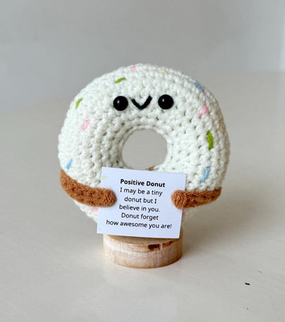 Funny Positive Donut, Knitted Donut With Positive Card, Cute Wool Inspirational Donut Crochet Food Doll Cheer Up Gifts, Birthday Gift