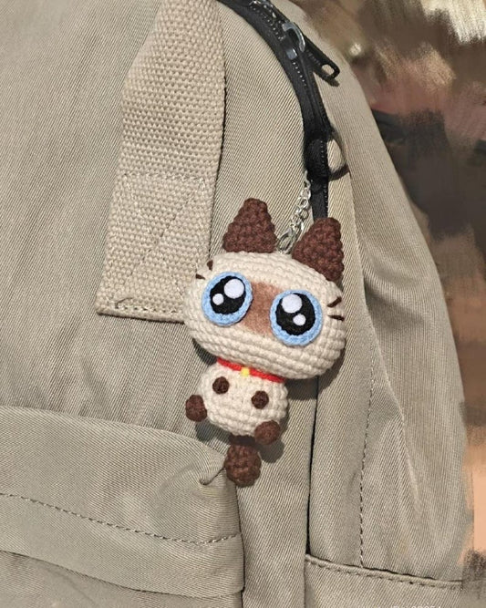 Crochet Cat Keychain: Big-Eyed Amigurumi Plushie - Handmade Cotton Yarn