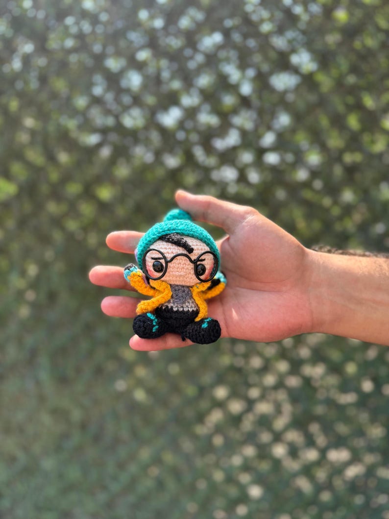Valorant Killjoy, Valorant Killjoy Plushie, Valorant Killjoy Doll, Amigurumi Killjoy, Valorant Killjoy, Killjoy Crochet, Custom Doll