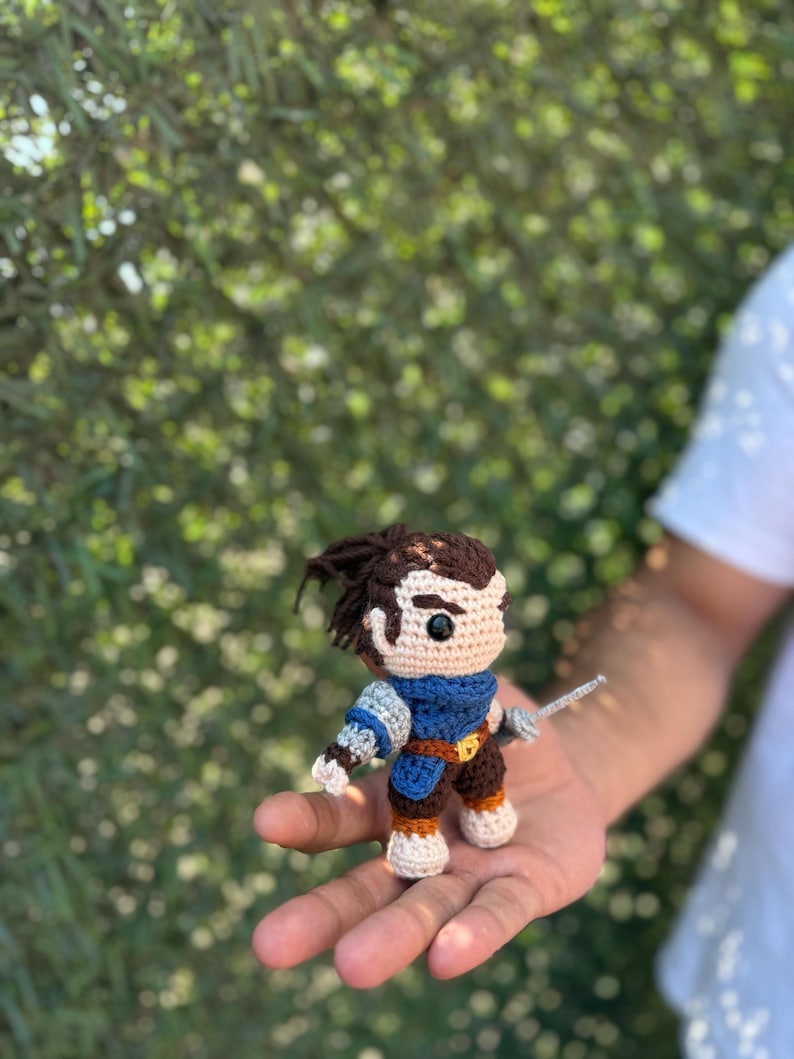 League of Legends Yasuo Plush Keychain, Yasuo Amigurumi, Lol keychain, Yasuo Crochet Doll, LOL Car Acessory, League of Legends Figure
