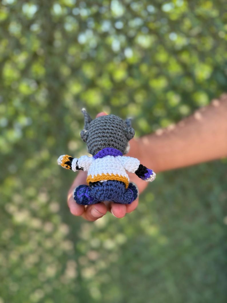 Valorant Vyse Amigurumi Keychain, Valorant Vyse Plush, Valorant Keychain, Valorant Plush, Valorant Fan Art, PlushKeychain,Vyse Car Accessory