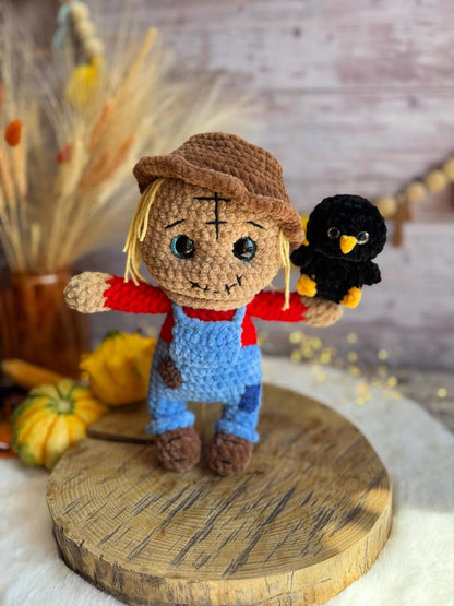Crochet Scarecrow Figure with Crow, Autumn Farmhouse Decor, Harvest Collectible, Thanksgiving Decoration