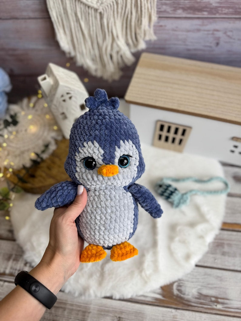 Crochet Penguin Plush, Handmade Amigurumi Penguin with Fish Bag, Arctic Animal Gift, Penguin Lover Gift, Winter Decor