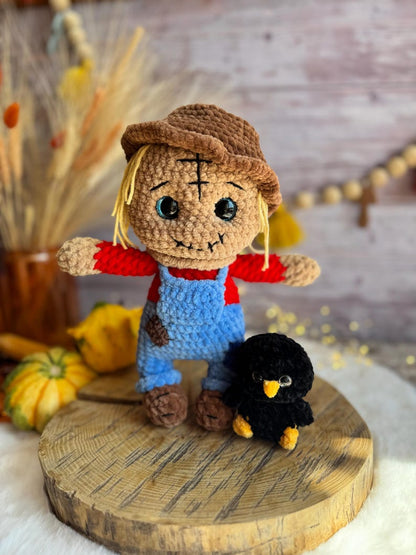 Crochet Scarecrow Figure with Crow, Autumn Farmhouse Decor, Harvest Collectible, Thanksgiving Decoration