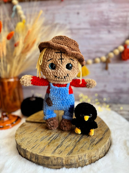 Crochet Scarecrow Figure with Crow, Autumn Farmhouse Decor, Harvest Collectible, Thanksgiving Decoration