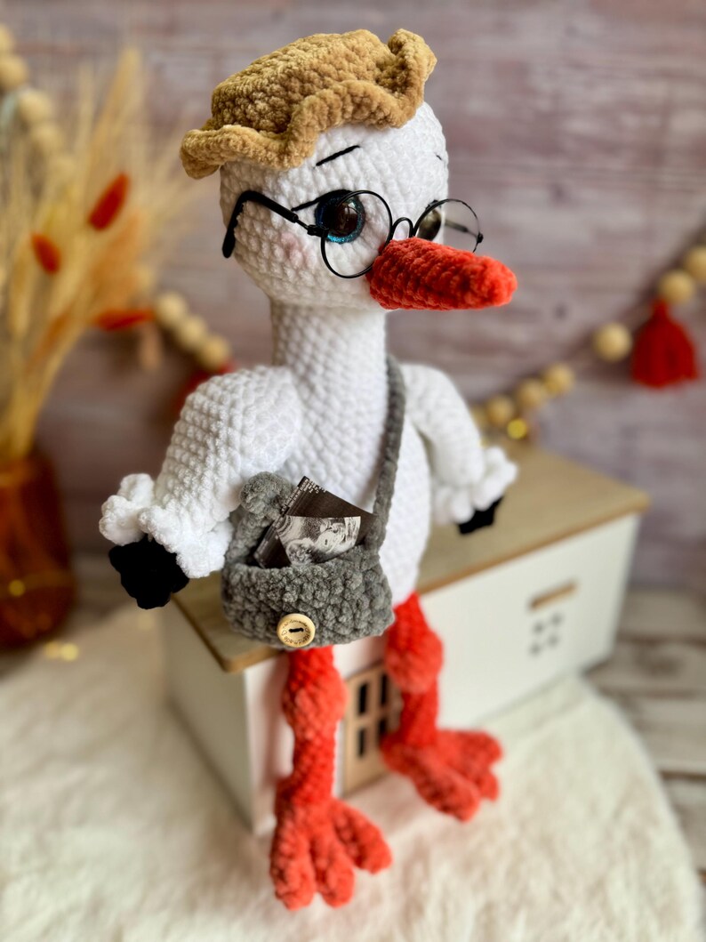Crochet Stork Figure, Baby Shower Centerpiece, Gender Reveal Decor, Handmade Stork Decoration, Keepsake Gift, Baby Celebration Decor